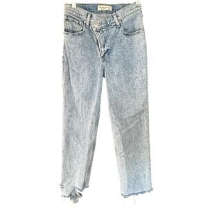 ABERCROMBIE & FITCH 90s Straight Ultra High Rise Asymmetrical Jeans Sz 26 Short